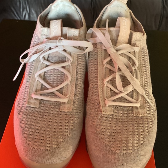 COPY - Nike Air VaporMax 2021 Flyknit Running shoes woman’s size 7.5 - Picture 3 of 12